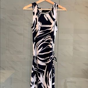 Banana Republic gorgeous navy/white dress